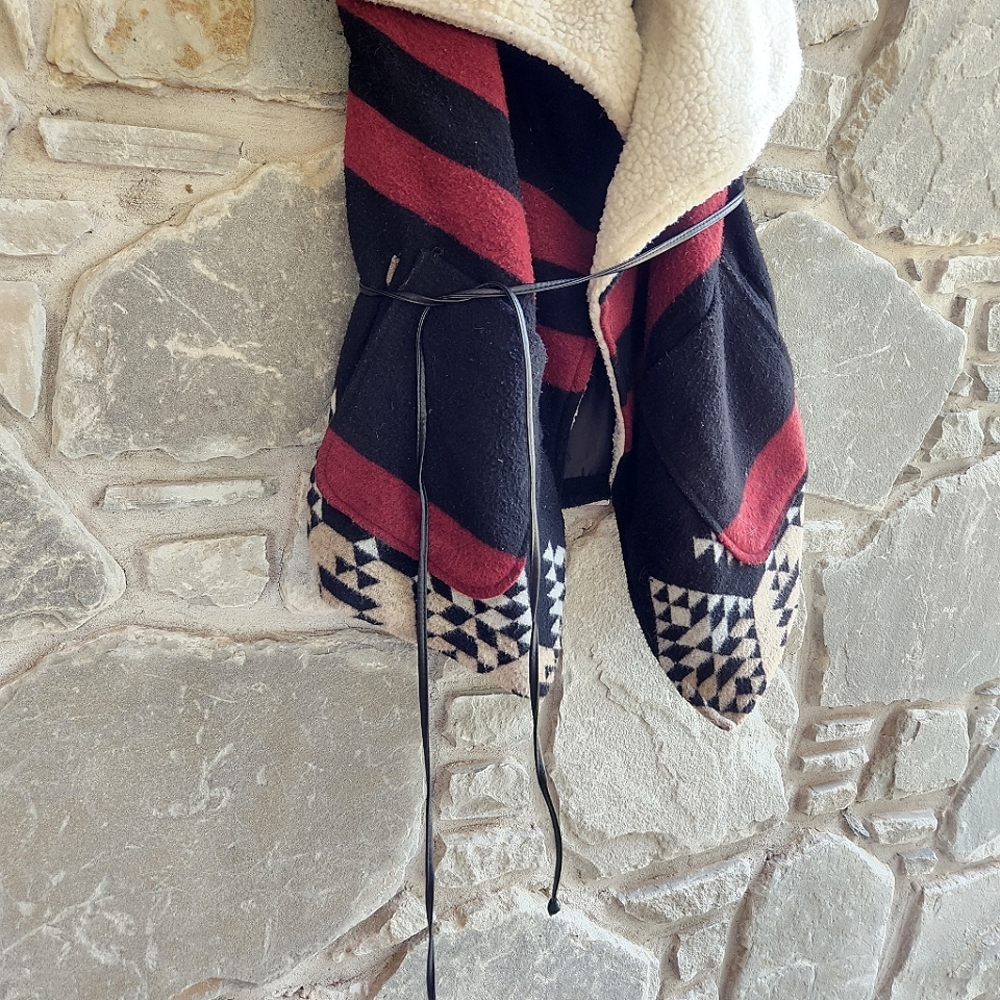 Anthropologie Sherpa Vest - Picture 2 of 7